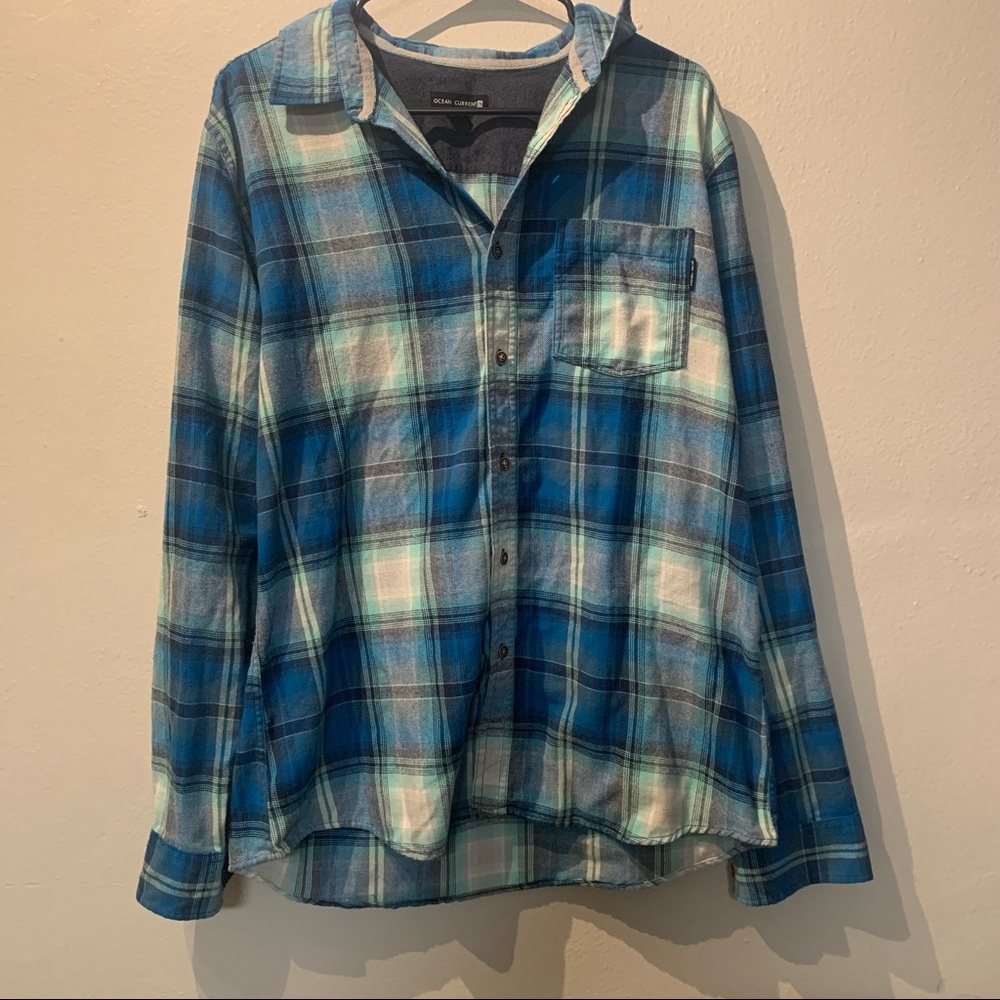 Men’s Beachy warm turquoise blue colored light weight flannel